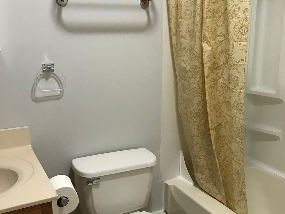 full tub/shower