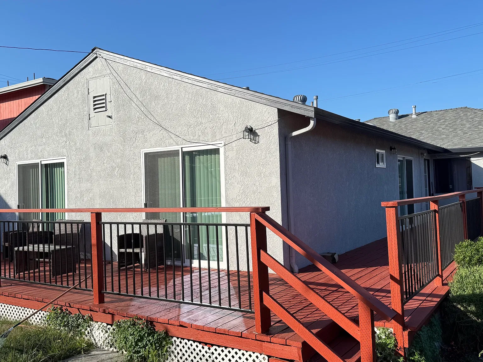 3 bed, 900 sqft, $2,495 — Photo 2