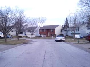 5449 Brook Point Rd, Toledo, OH 43611