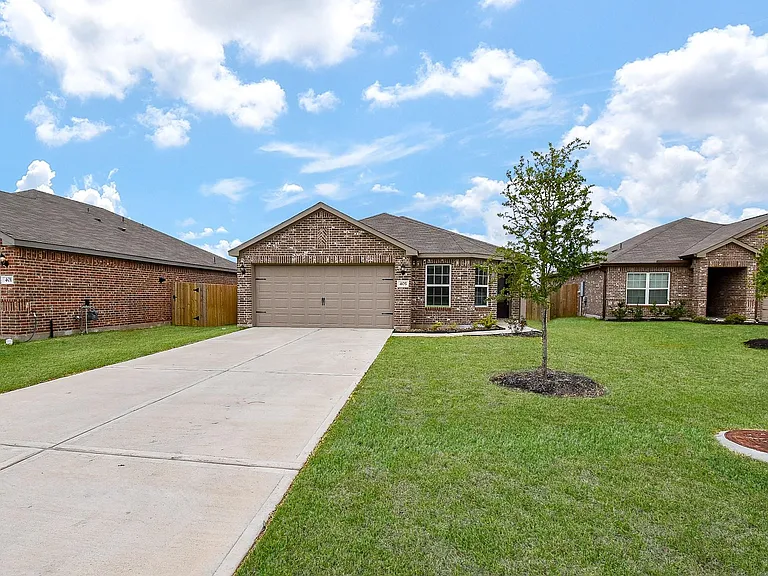405 Texas Olive Dr — Photo 2