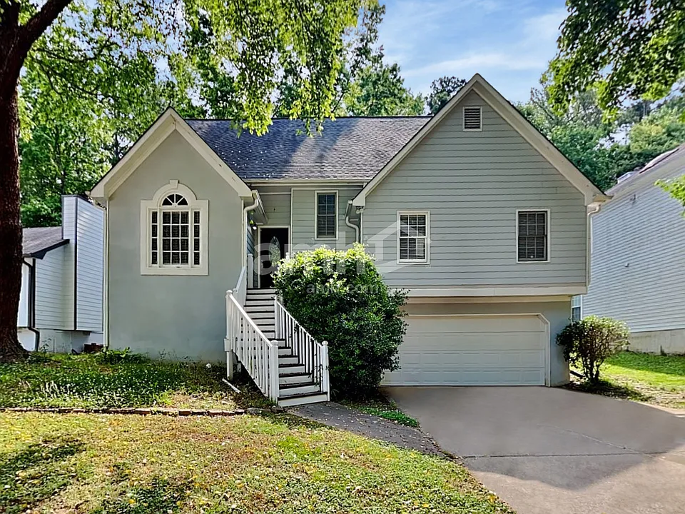 3846 Deercreek Dr