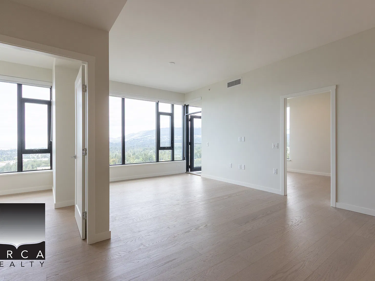 2101 West 15th Street, North Vancouver — Photo 3