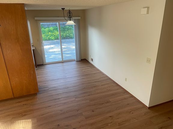 3rd image of 3367 Greenbrook Pl