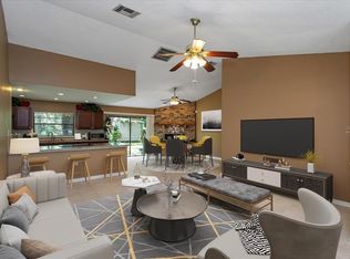 3926 Greenview Pines Ct, Orlando, FL 32817