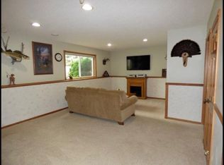 11548 57th St NE, Albertville, MN 55301