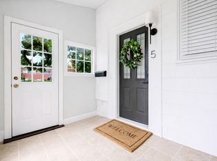 12 Manning St APT 5, Ipswich, MA 01938