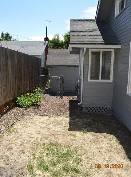 210 McKinley St — Photo 2