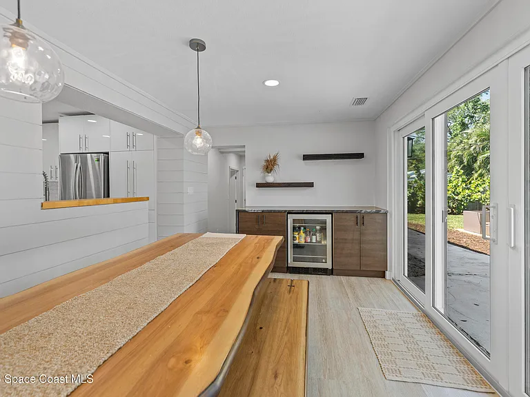 430 Michigan Ave — Photo 10