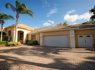 2472 SW Longwood Dr, Palm City, FL 34990