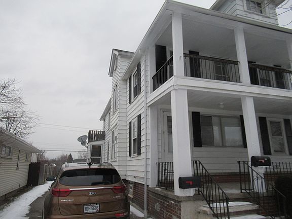 2nd image of 2506 Fortune Ave Unit 1