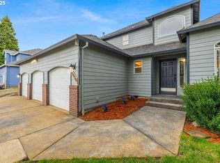 18930 Highland Dr, Oregon City, OR 97045