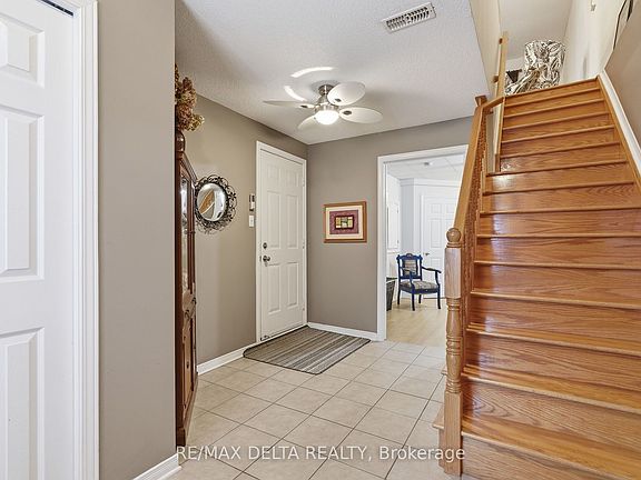 5th image of 1667 Manon St