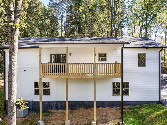 5th image of 119 Walk In The Trees Lot 11