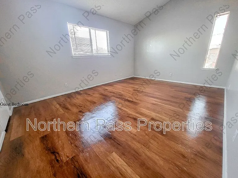 5209 Carousel Dr #R-6 — Photo 9
