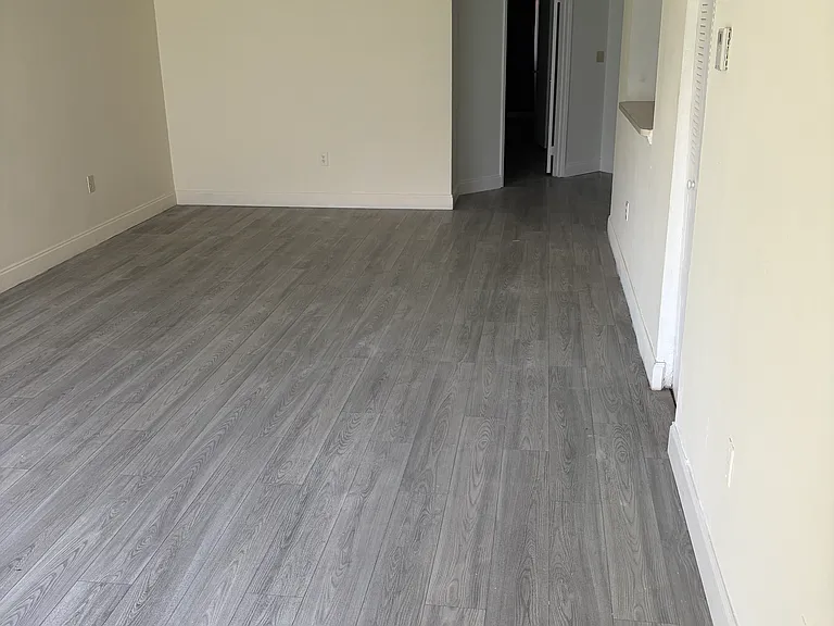 NW 97th Pl — Photo 3
