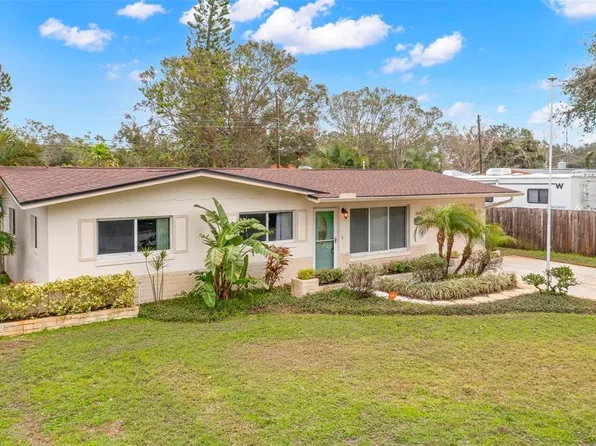 2699 56th Ln N, Saint Petersburg, FL 33710