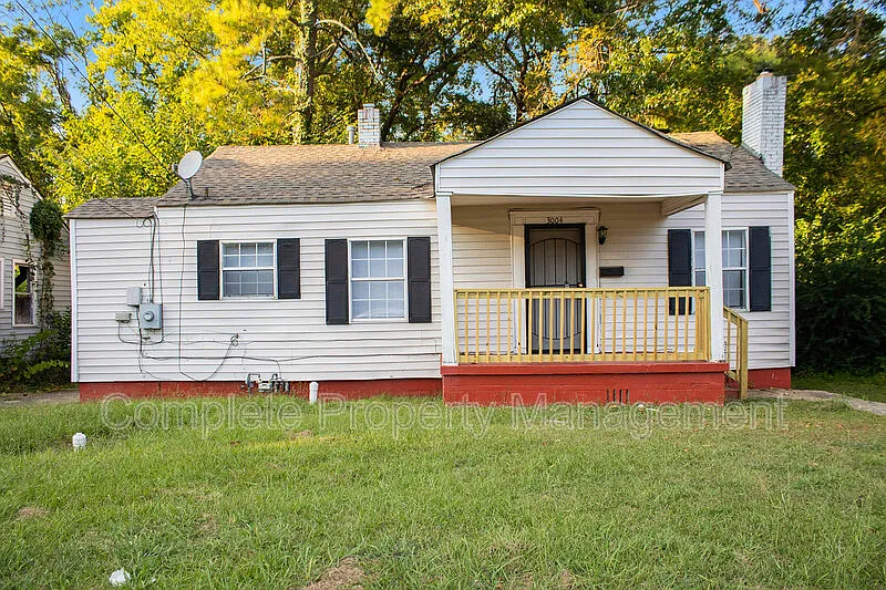 2 bed, 1.0 bath, 816 sqft, $1,100 — Photo 1
