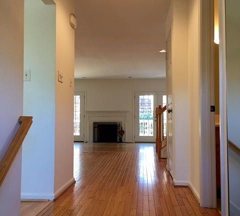 5th image of 11041 Cedarwood Dr
