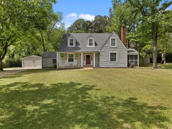 1801 Palmer St, Florence, AL 35630