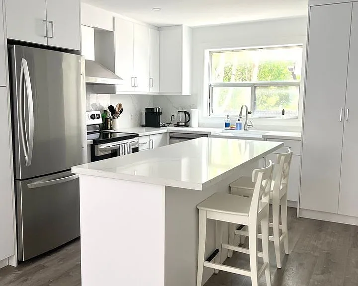 Kitchen with island