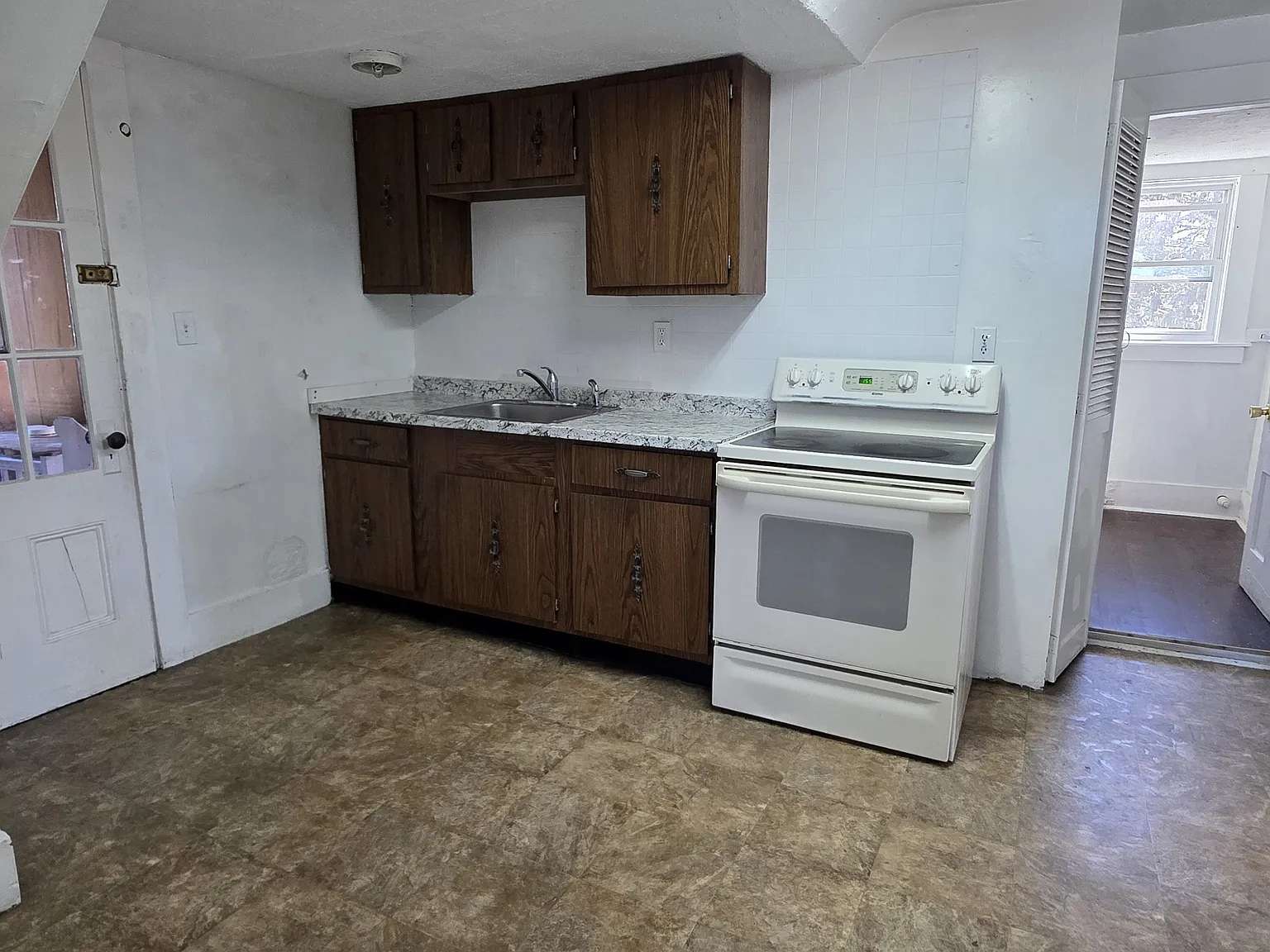 Union Ave, Framingham — Photo 1