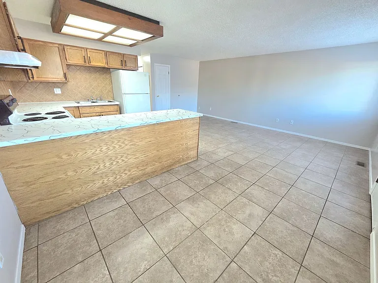 918-922 Teal Ct. — Photo 39