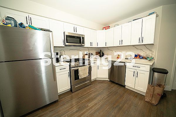 1st image of 3132 31st St #1