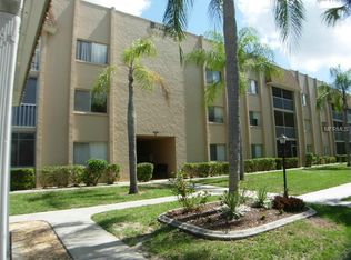 1540 Glen Oaks Dr E #B-124, Sarasota, FL 34232