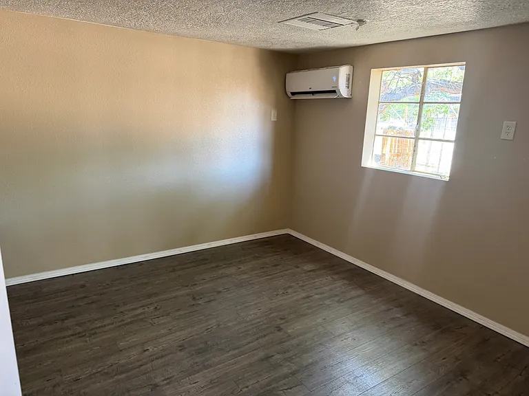 9415 Rio Grande Blvd NW #5 — Photo 11