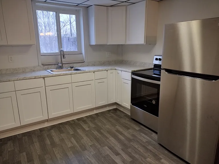 150 Rosalyn Ct #201A — Photo 6