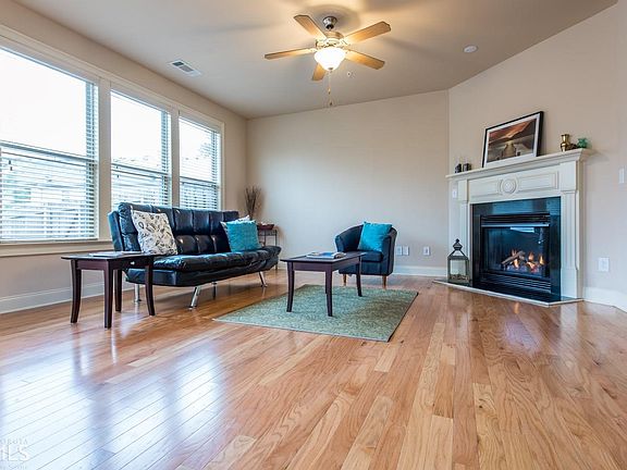 5th image of 2307 Oakton Pl SE