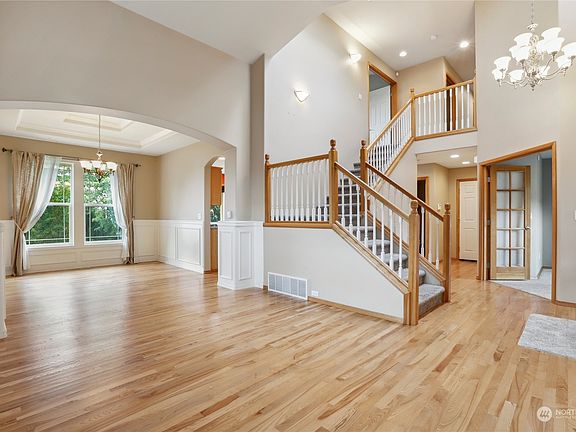 5th image of 28227 71st Drive NW