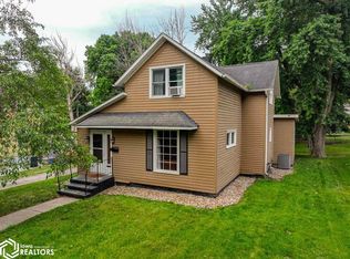 1016 High Ave E, Oskaloosa, IA 52577