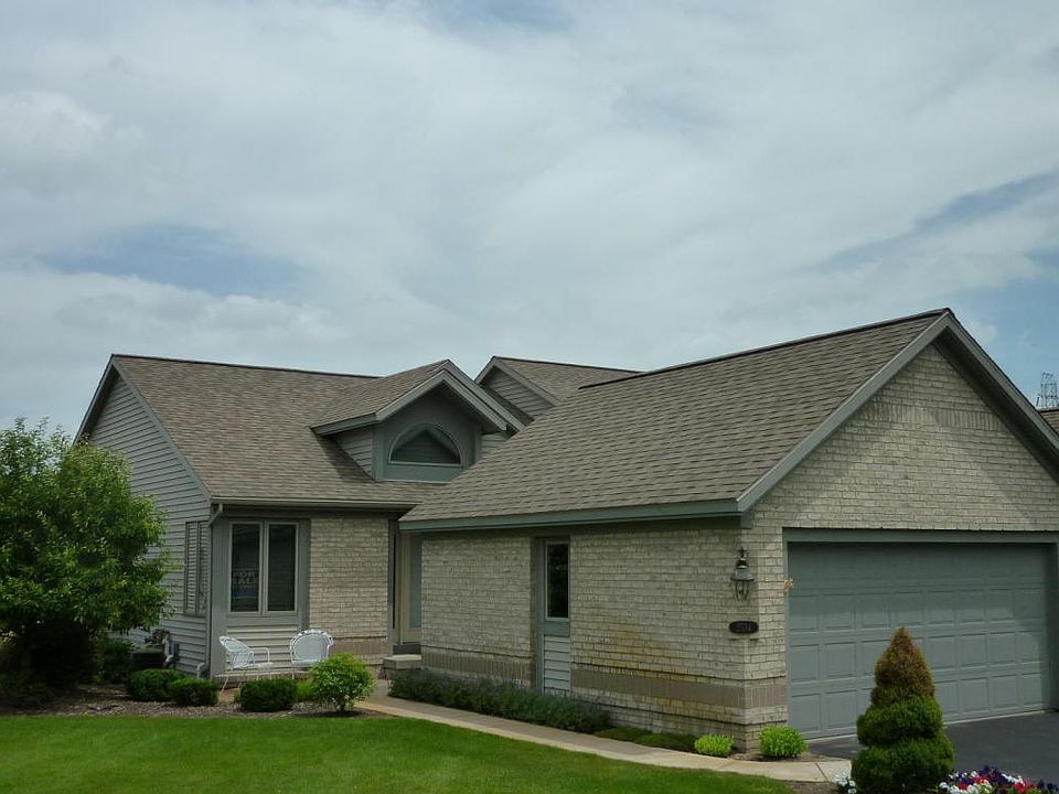 1st image of 2534 Highridge Ln SE #38