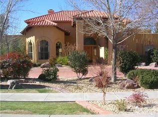745 Willow Glen Dr, El Paso, TX 79922