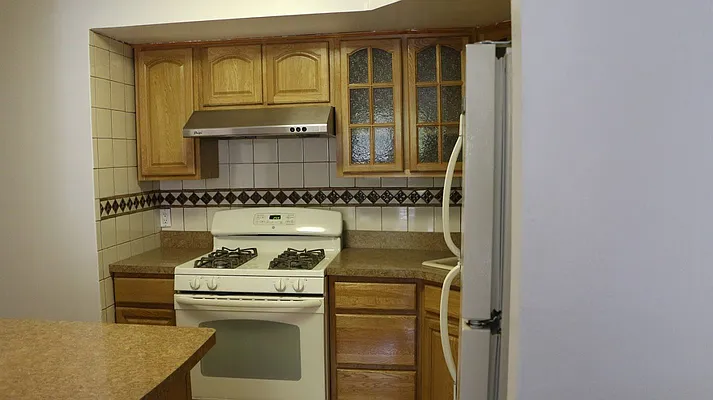 Rented by Gavriel T. Drew, LREB | media 11