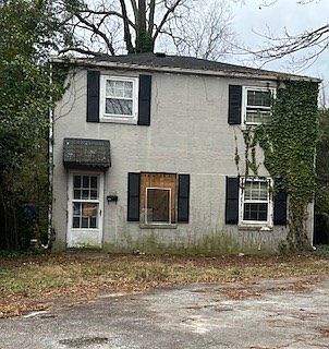 2nd image of 320-322 Cambridge Ave E