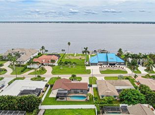 3514 SE 22nd Pl, Cape Coral, FL 33904