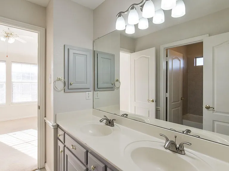 8512 Mesa Verde Dr — Photo 26