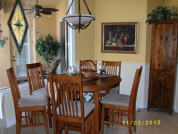 Breakfast nook