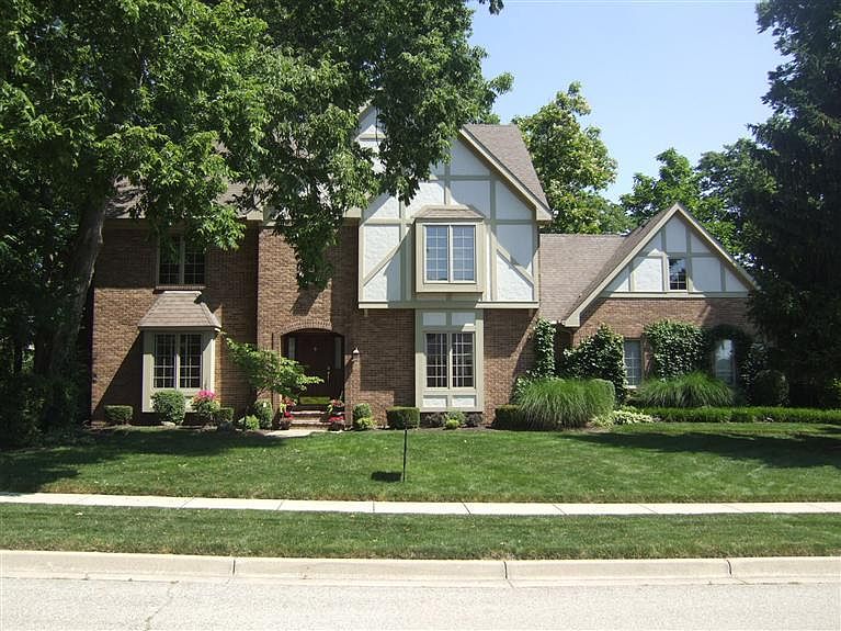 1st image of 557 Whispering Pines Ave