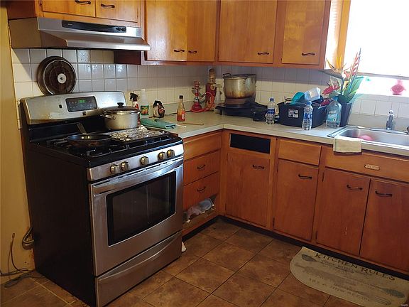 2nd image of 8789 Boyce Pl