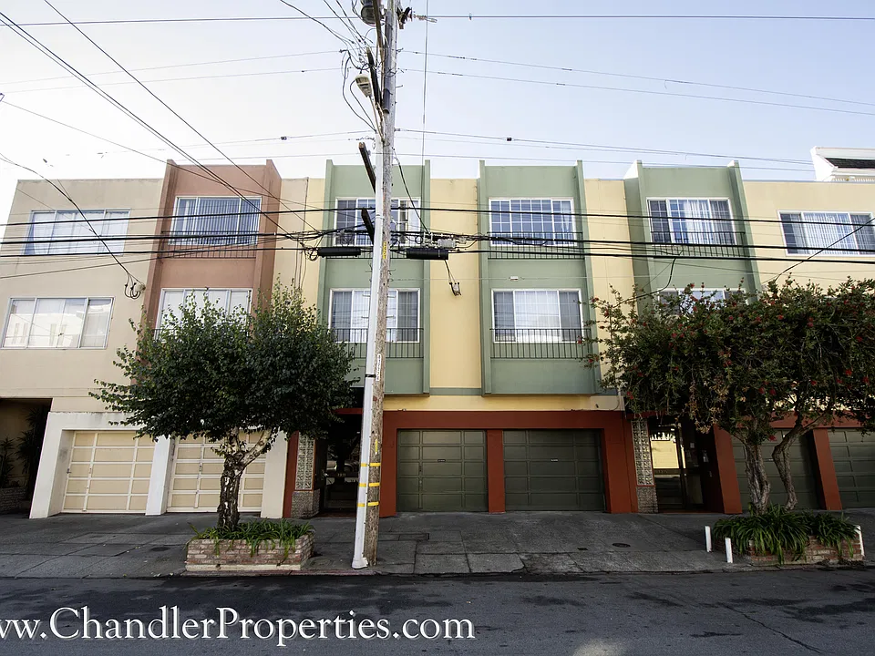 1911 Greenwich St