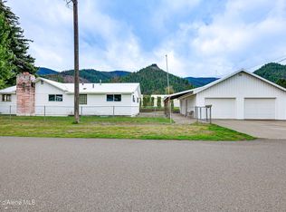 222 N 4th St, Osburn, ID 83849