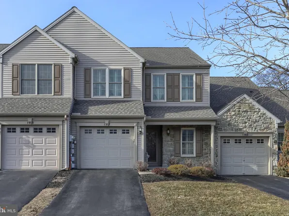 1957 Limestone Dr, Hummelstown, PA 17036