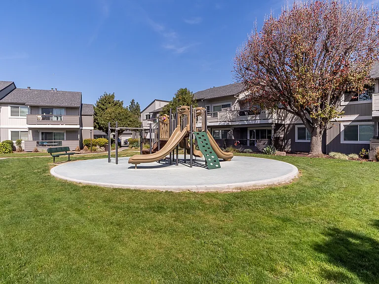 Sofi Waterford Park — Photo 33