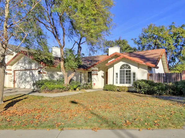 9202 White Water Ln, Stockton, CA 95219
