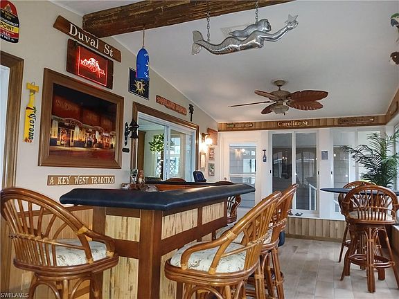 4th image of 1220 Diamond Lake CIR