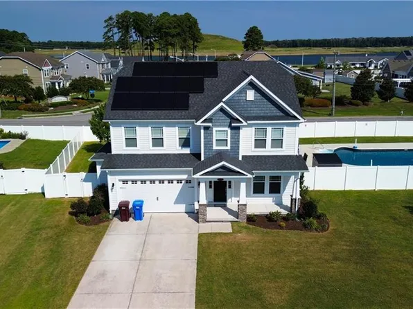 624 Ackerman Ln, Chesapeake, VA 23320