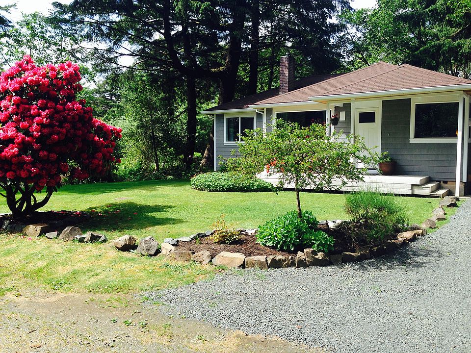 2nd image of 102 Hills Ln